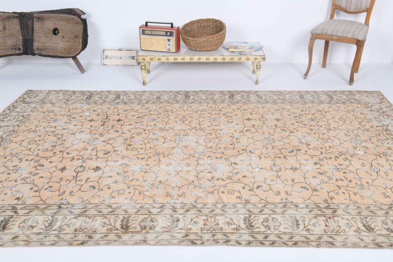 Vintage Floral Area Rug