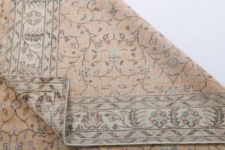 Vintage Floral Area Rug - Thumbnail