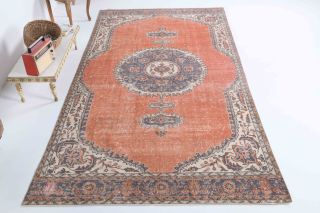 Vintage Area Rug - Thumbnail