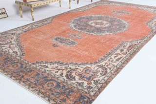 Vintage Area Rug - Thumbnail