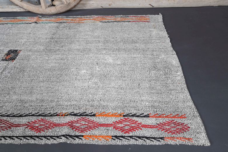 5x9 Gray Vintage Area Rug