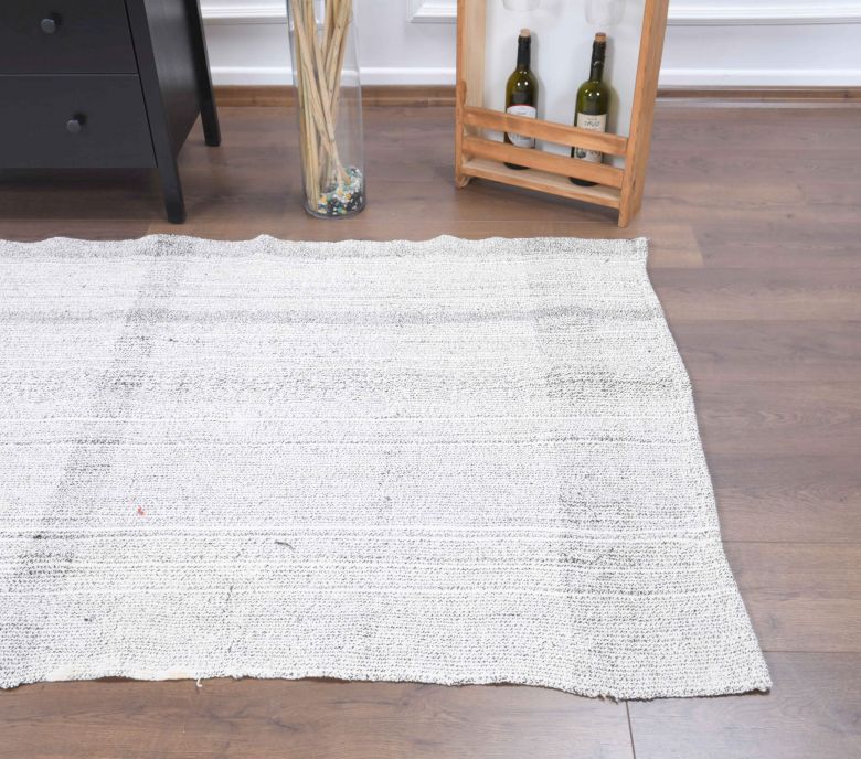 Oushak Vintage Kilim Runner