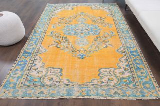 Vintage Area Rug - Thumbnail