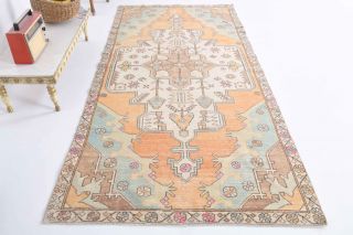 Vintage Area Rug - Thumbnail