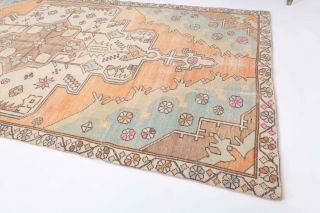 Vintage Area Rug - Thumbnail