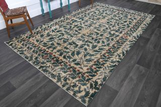 Ivy Garden - Vintage Area Rug - Thumbnail