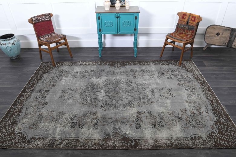 Vintage Oriental Gray Area Rug