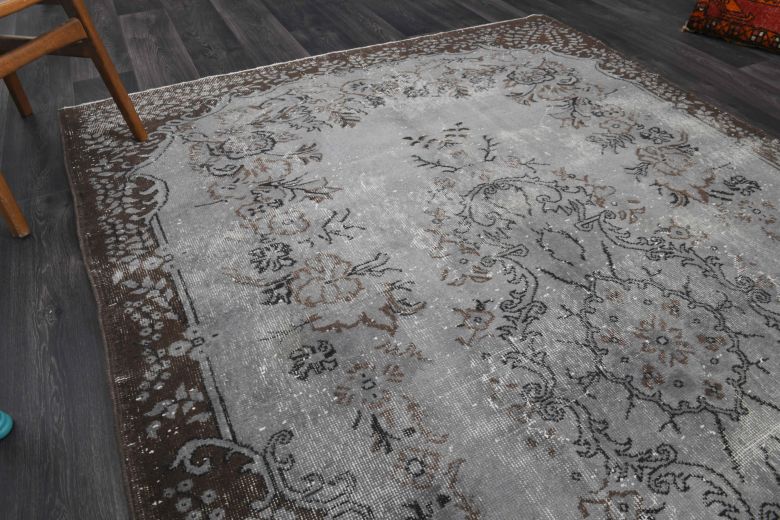 Vintage Oriental Gray Area Rug