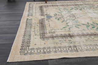 Beige Vintage Area Rug - Thumbnail