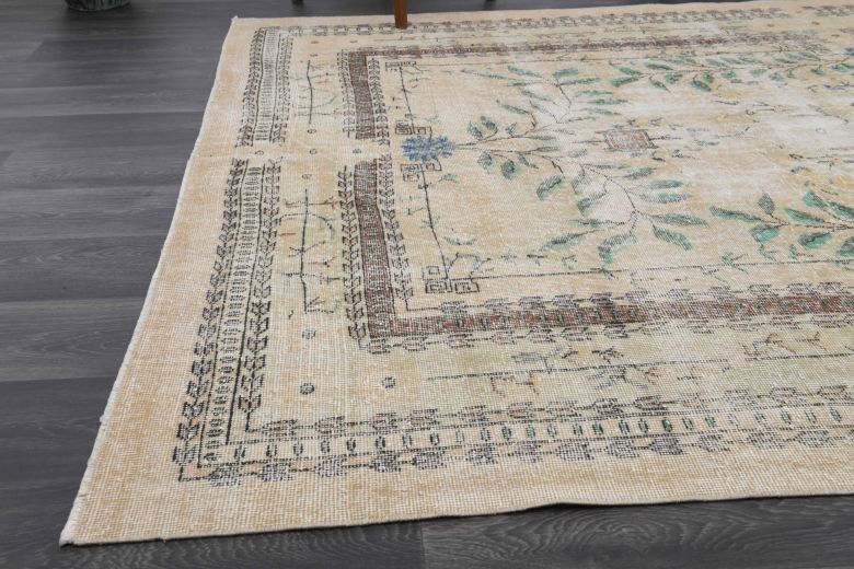 Beige Vintage Area Rug