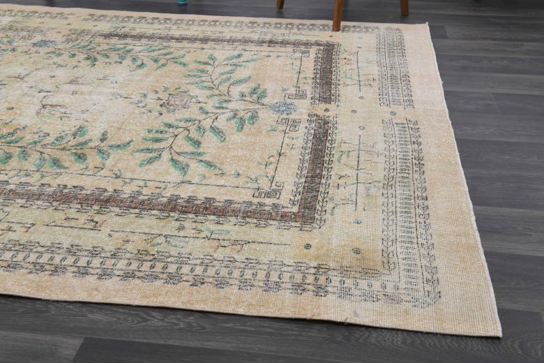 Beige Vintage Area Rug