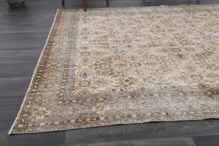 Bordered Floral Vintage Rug - Thumbnail