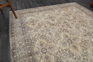 Bordered Floral Vintage Rug - Thumbnail