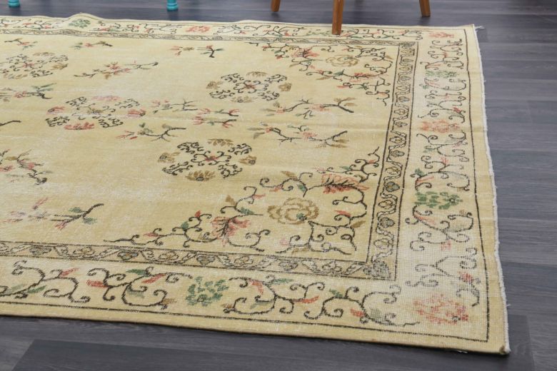 Beige Vintage Area Rug