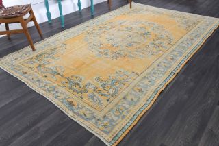 Oriental Vintage Area Rug - Thumbnail