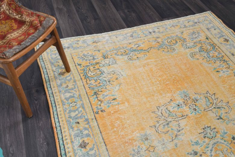 Oriental Anatolian Vintage Area Rug