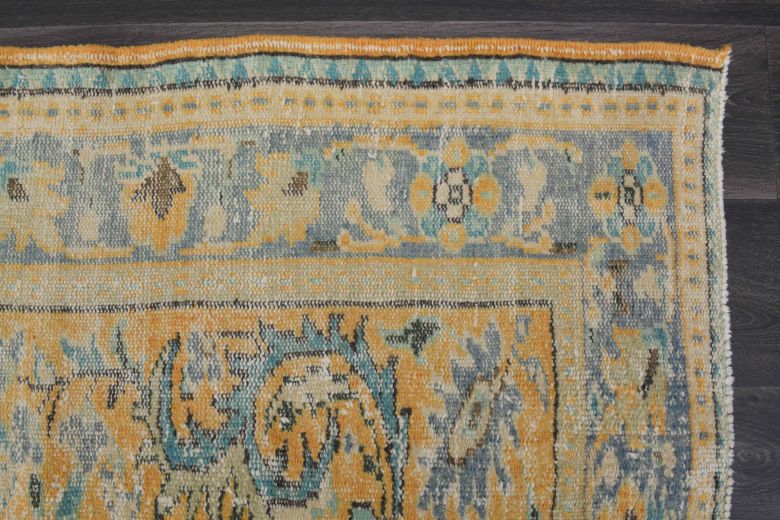 Oriental Anatolian Vintage Area Rug