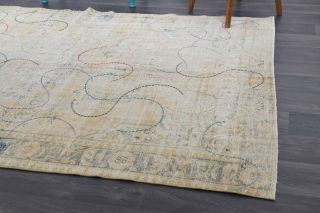 Designer′s Choice - Vintage Area Anatolian Carpet - Thumbnail