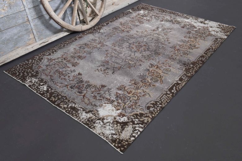 6x9 Vintage Gray Area Rug