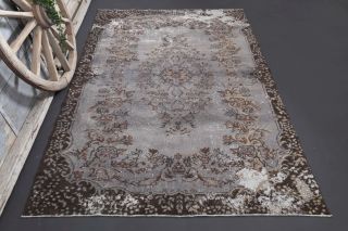 6x9 Vintage Gray Area Rug - Thumbnail