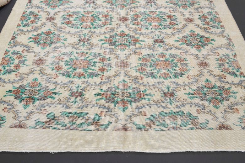 Allover Floral Vintage Rug