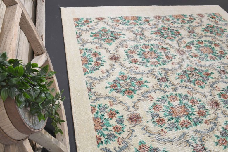 Allover Floral Vintage Rug