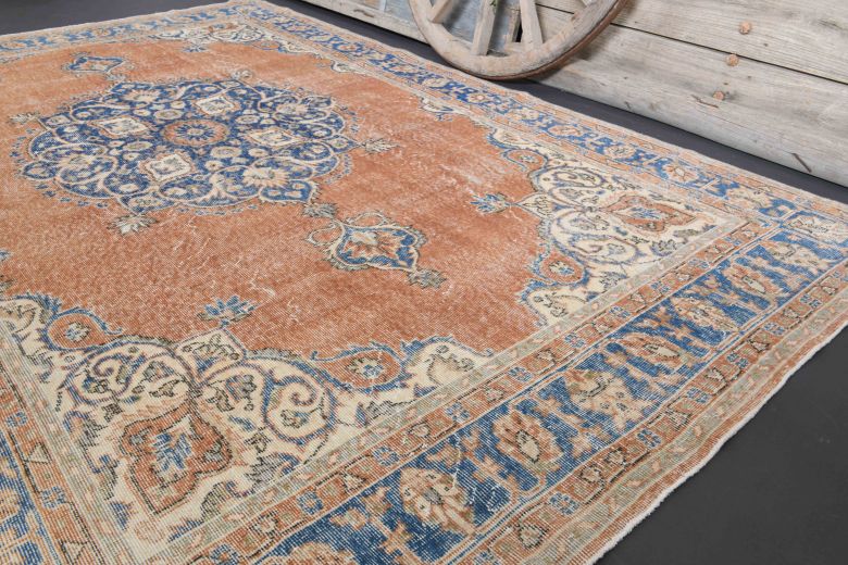 Vintage Medallion Anatolian Oriental Rug