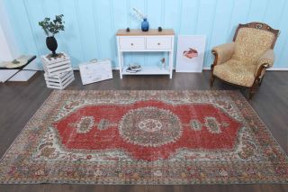 1960s- Red Colored - Medallion - Vintage Rug - Thumbnail