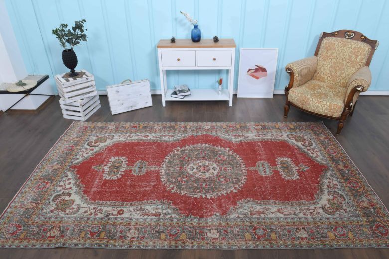 1960s- Red Colored - Medallion - Vintage Rug