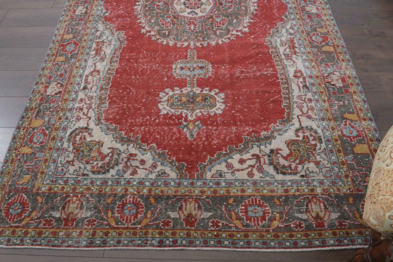 1960s- Red Colored - Medallion - Vintage Rug