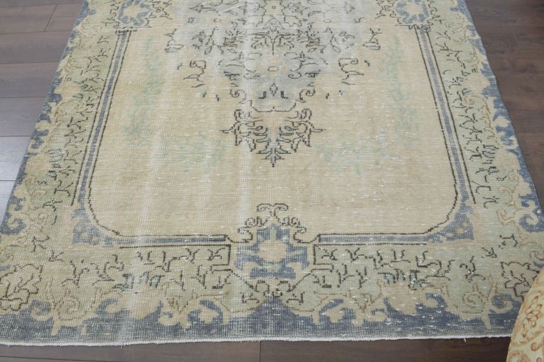 Vintage Oriental Area Rug