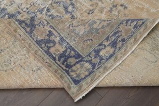 6x9 Vintage Area Anatolian Rug - Thumbnail