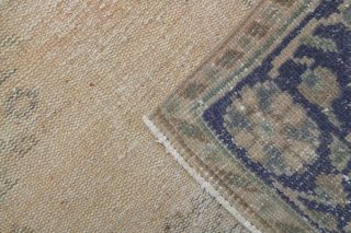 6x9 Vintage Area Anatolian Rug - Thumbnail