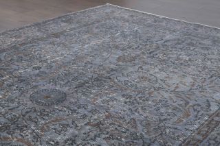 Vintage Gray Floral Rug - Thumbnail