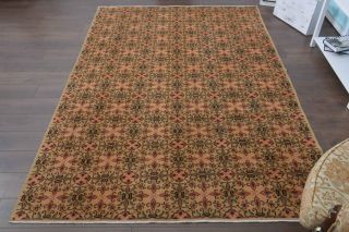 Floral Vintage Area Rug - Thumbnail