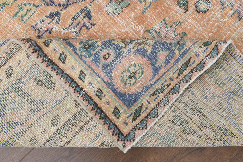 Vintage Oriental Area Rug