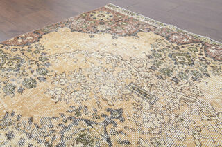 Eclectic Vintage Area Rug - Thumbnail