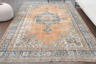 7x10 ft - Vintage Oriental Area Rug - Thumbnail