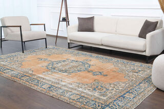 7x10 ft - Vintage Oriental Area Rug - Thumbnail