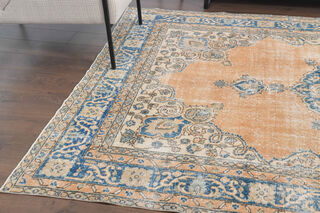 7x10 ft - Vintage Oriental Area Rug - Thumbnail