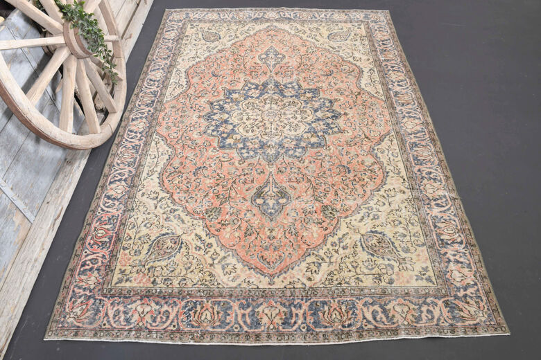 Persian Oriental Hamadan Rug