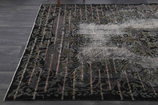 Black Relief - Vintage Area Anatolian Rug - Thumbnail
