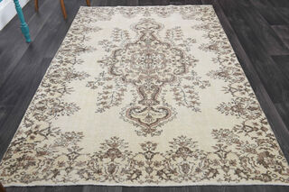 Vintage Turkish Oriental Area Rug - Thumbnail