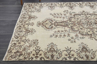 Vintage Turkish Oriental Area Rug - Thumbnail