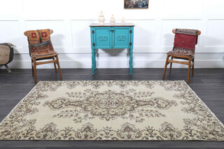 Vintage Turkish Oriental Area Rug - Thumbnail