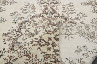 Vintage Turkish Oriental Area Rug - Thumbnail