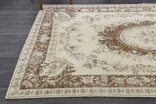 Vintage Oriental Area Rug - Thumbnail