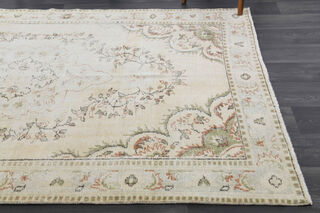 Vintage Beige Area Rug - Thumbnail