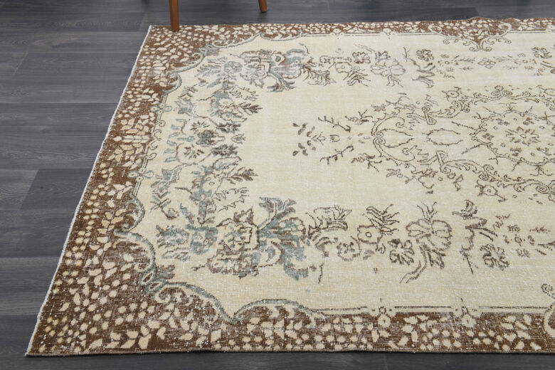 Vintage Oushak Area Rug