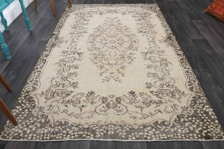 Vintage Oriental Area Anatolian Rug